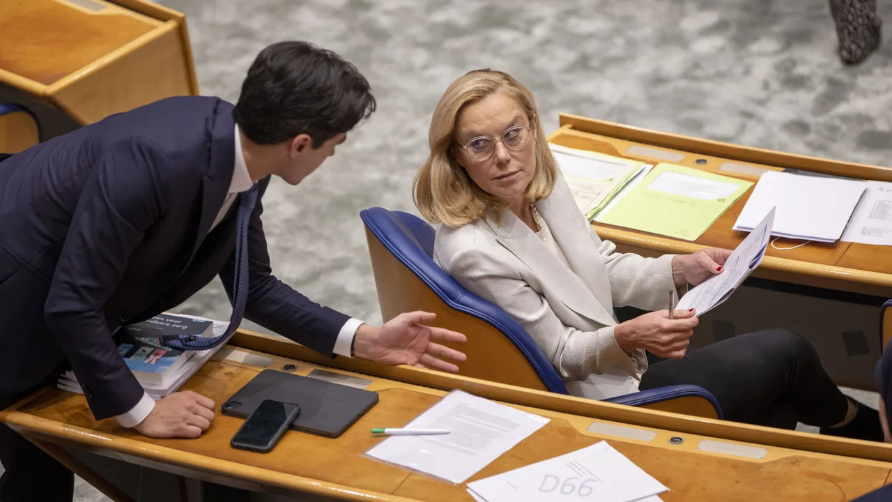 Bestuur D66 wil nogmaals naar Me Too-rapport kijken maar nieuw onderzoek blijft uit