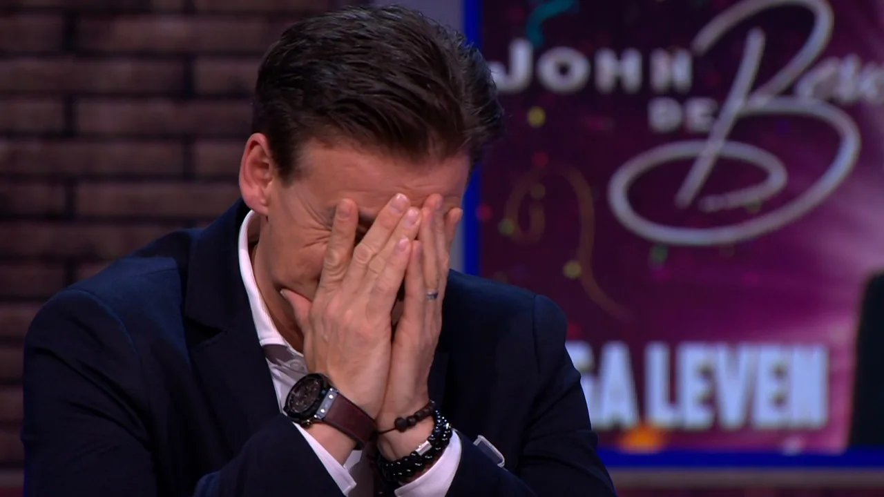 Wilfred met vrouw in videoclip John de Bever: 'Wat is dit verschrikkelijk slecht!'