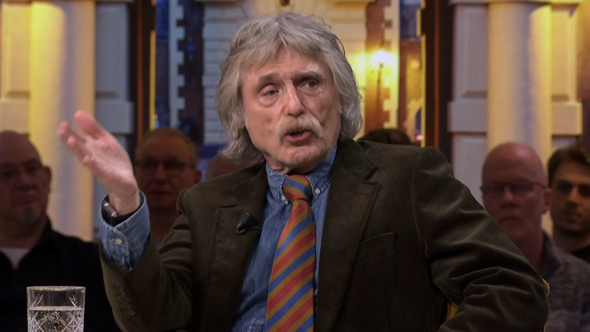 Johan Derksen over nieuwe minister: 'Te vergelijken met Eus die Matthijs een mes in z'n rug stak!'