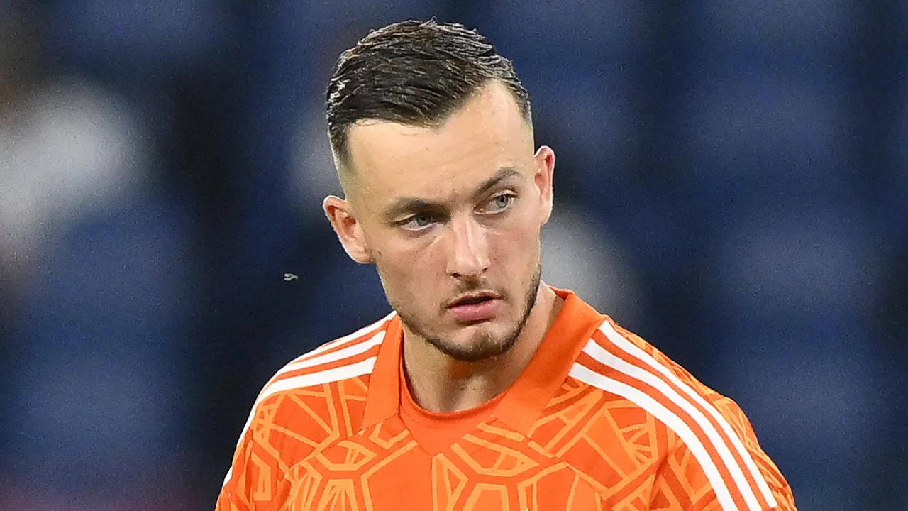 Feyenoord plaatst en verwijdert tweet na passeren Bijlow bij Oranje