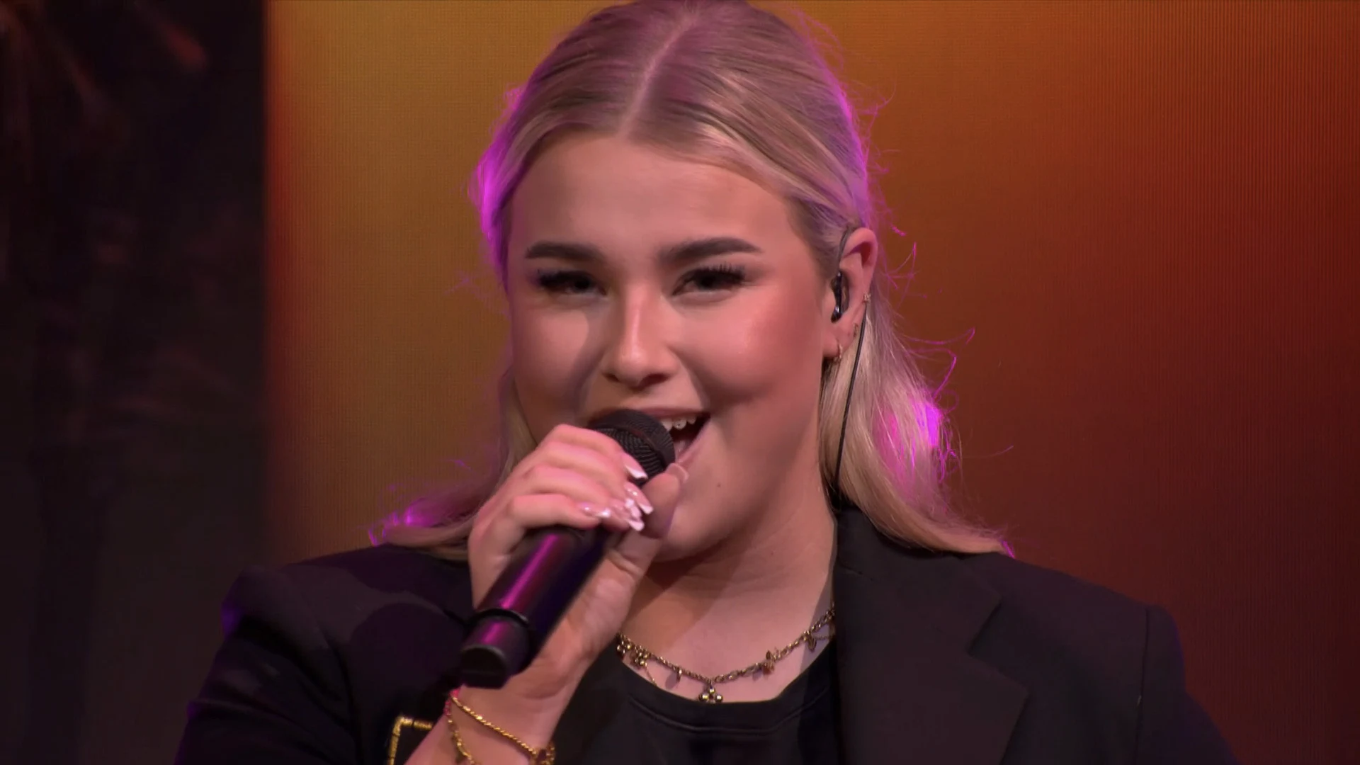 Senna opent De Oranjewinter met ‘Ik kan je niet vergeten'