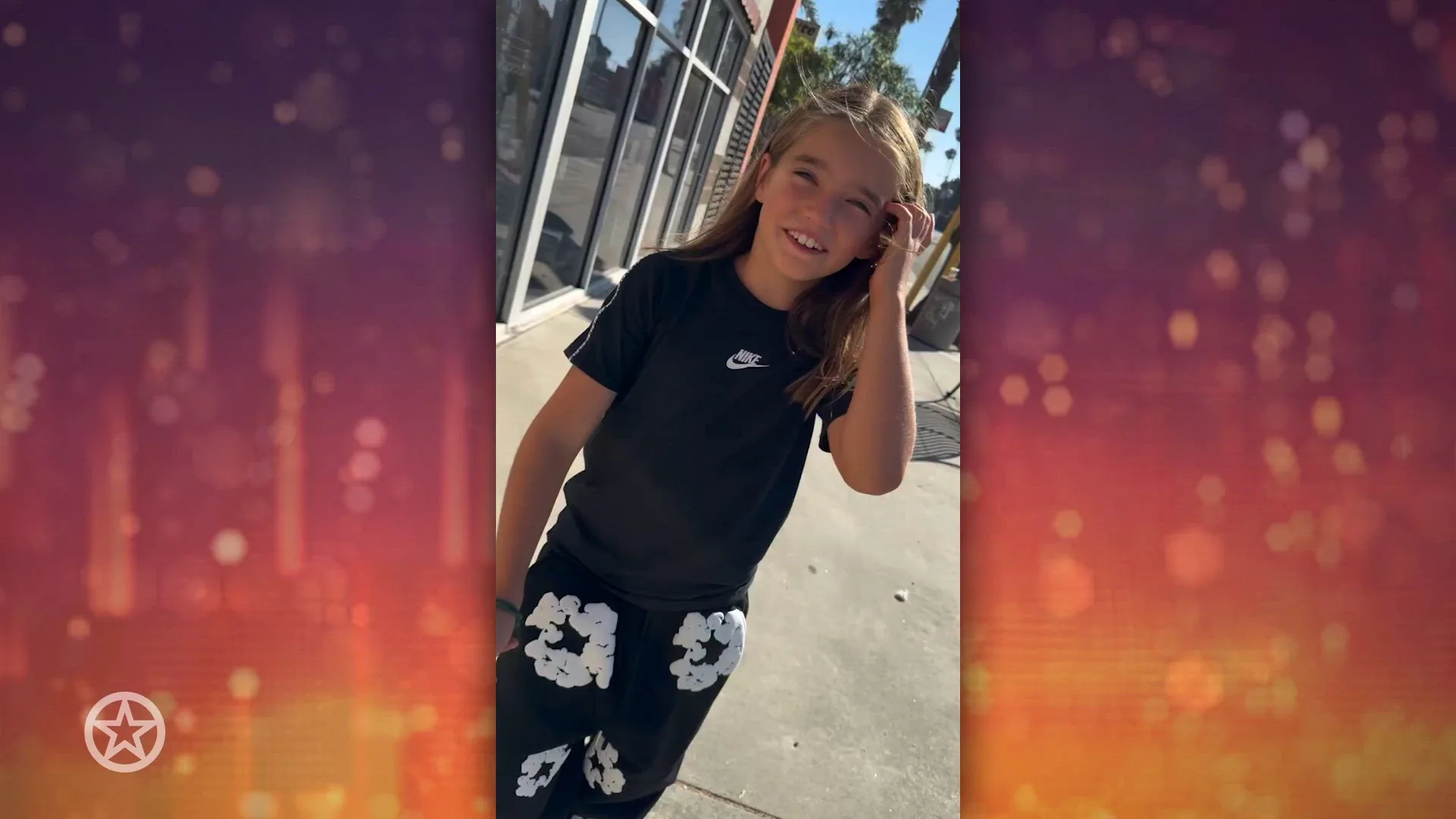 Xess Xava Cabau knipt lange lokken af