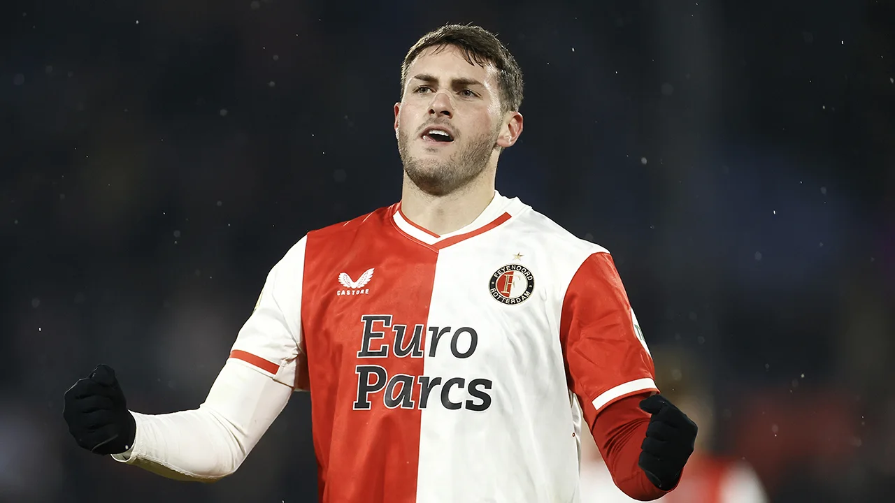 'Santiago Giménez verschijnt op radar van volgende Premier League-club'