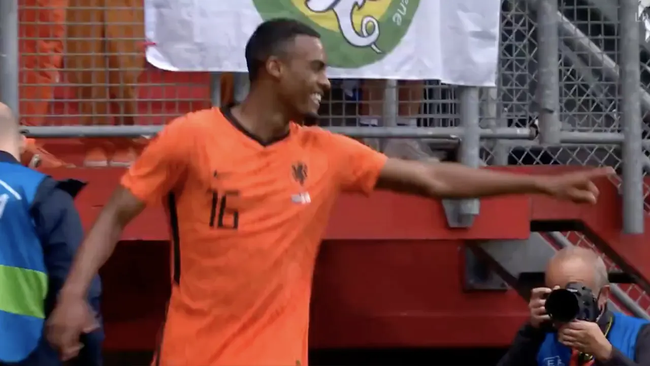 VIDEOGOAL: Ook Gravenberch maakt eerste treffer voor Nederlands elftal