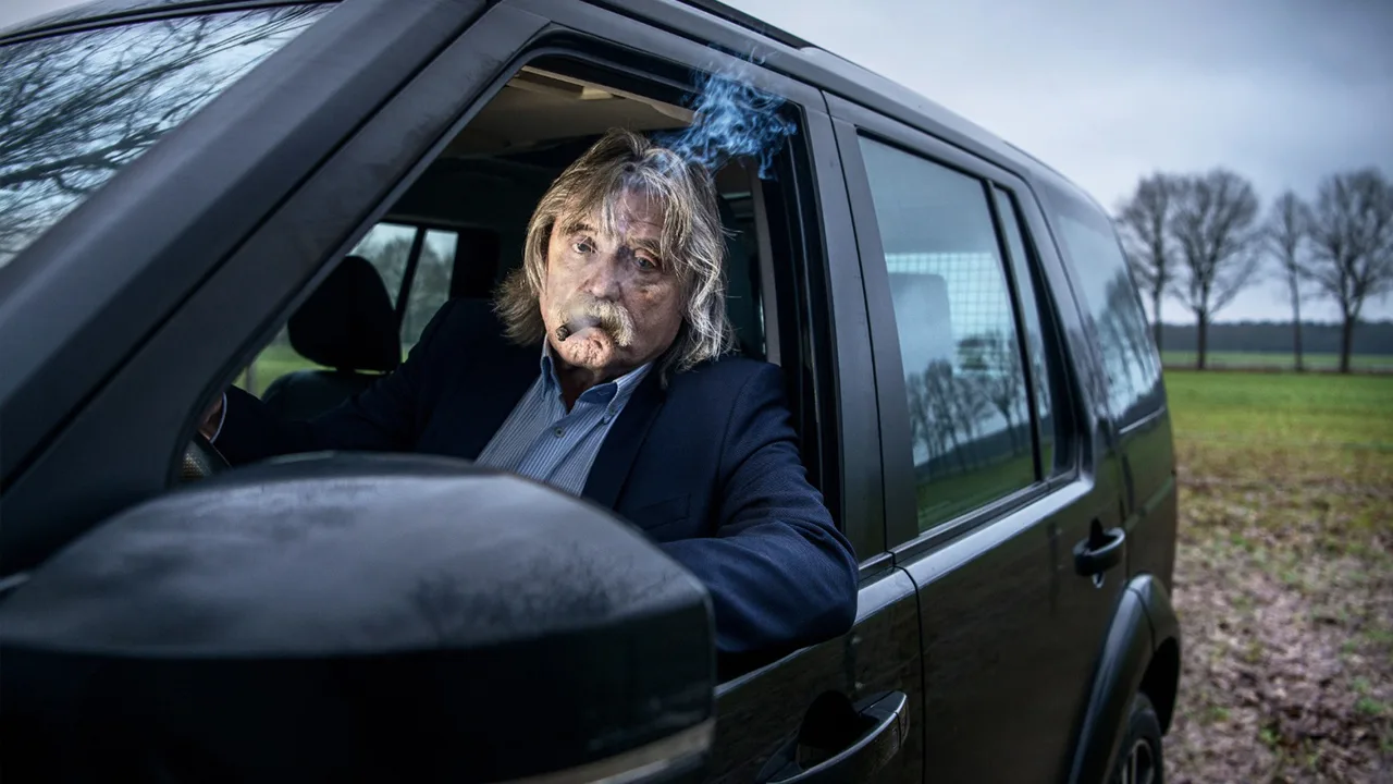 Johan start Grolloo Radio: 'Voor bullshit naar Wilfred, bij mij enkel kwaliteitsmuziek!