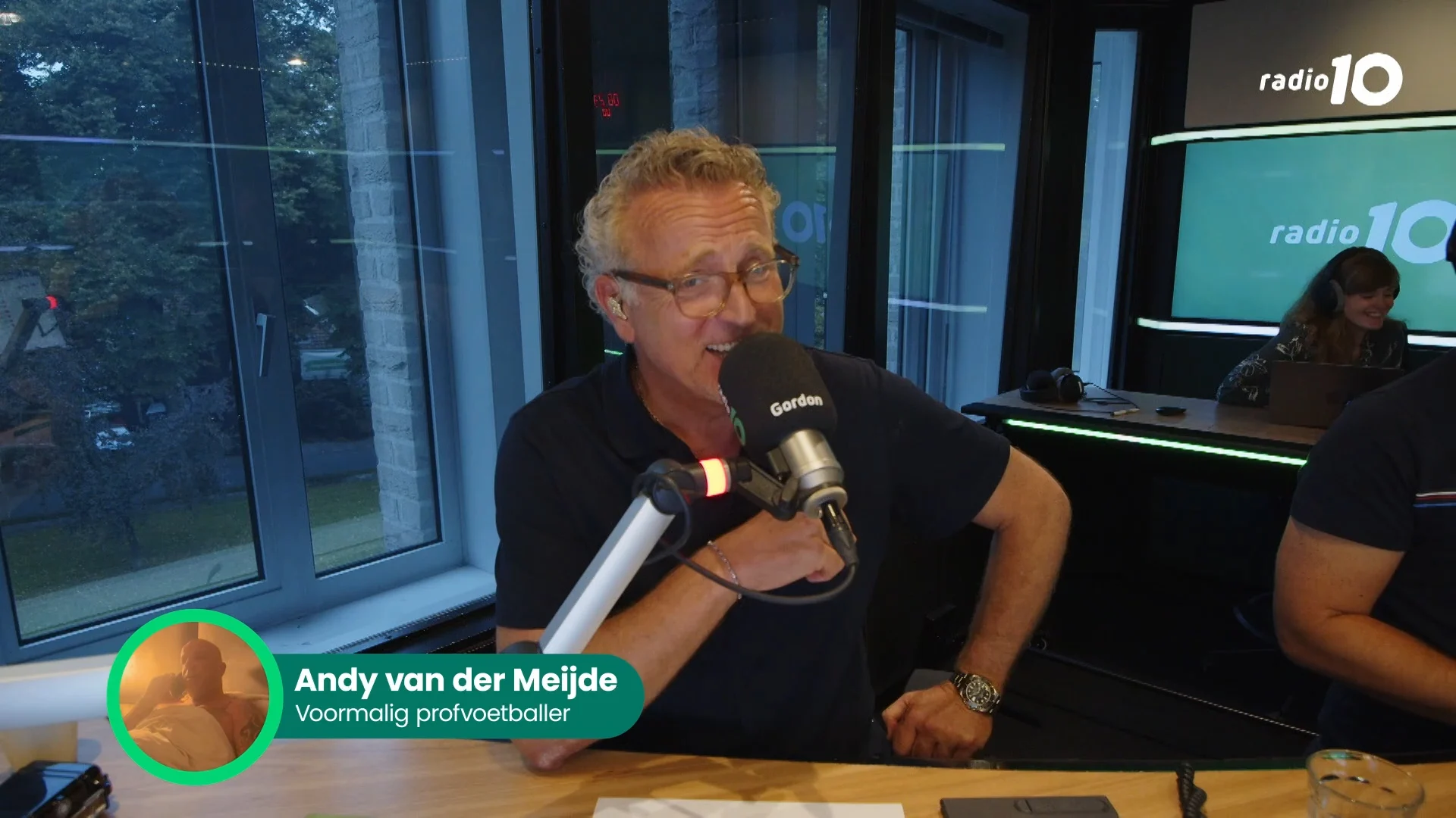 Andy van der Meijde twijfelt aan Heitinga: 'Ik geef 'm nog twee wedstrijdjes'