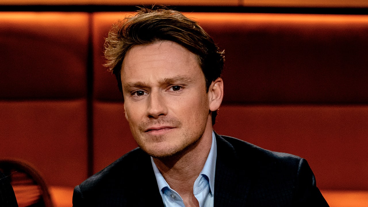 Schimmelpenninck bekent: ’Presenteren Op1 ligt mij niet zo goed’ 