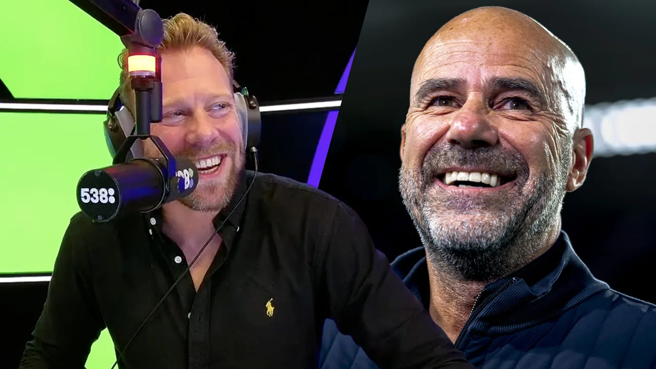 The day after: Peter Bosz blikt terug op zege op Liverpool: 'Bizar, echt waanzinnig'