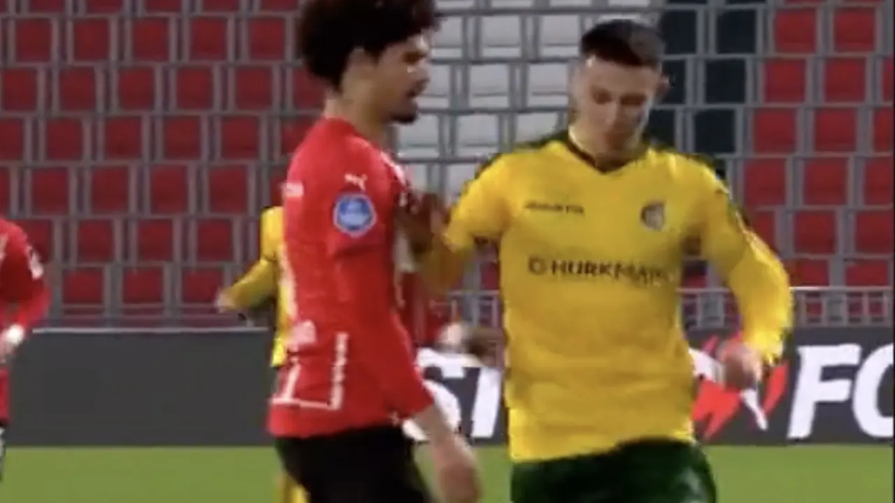 Fortuna-fans boos op PSV na merkwaardige tweet over geblesseerde speler