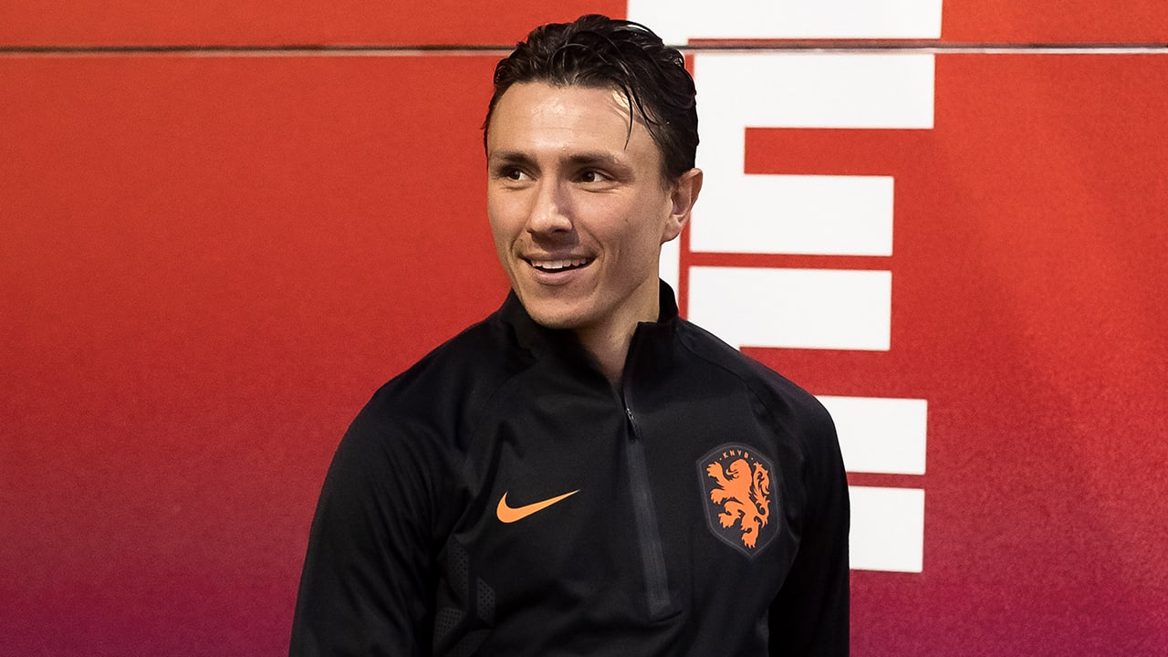 Berghuis in de basis, Wijnaldum ontbreekt