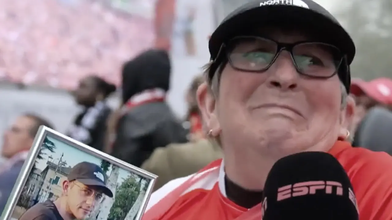 Inzamelingsactie voor Feyenoord-fan Hannie die haar zoon verloor levert ruim 12.000 euro op