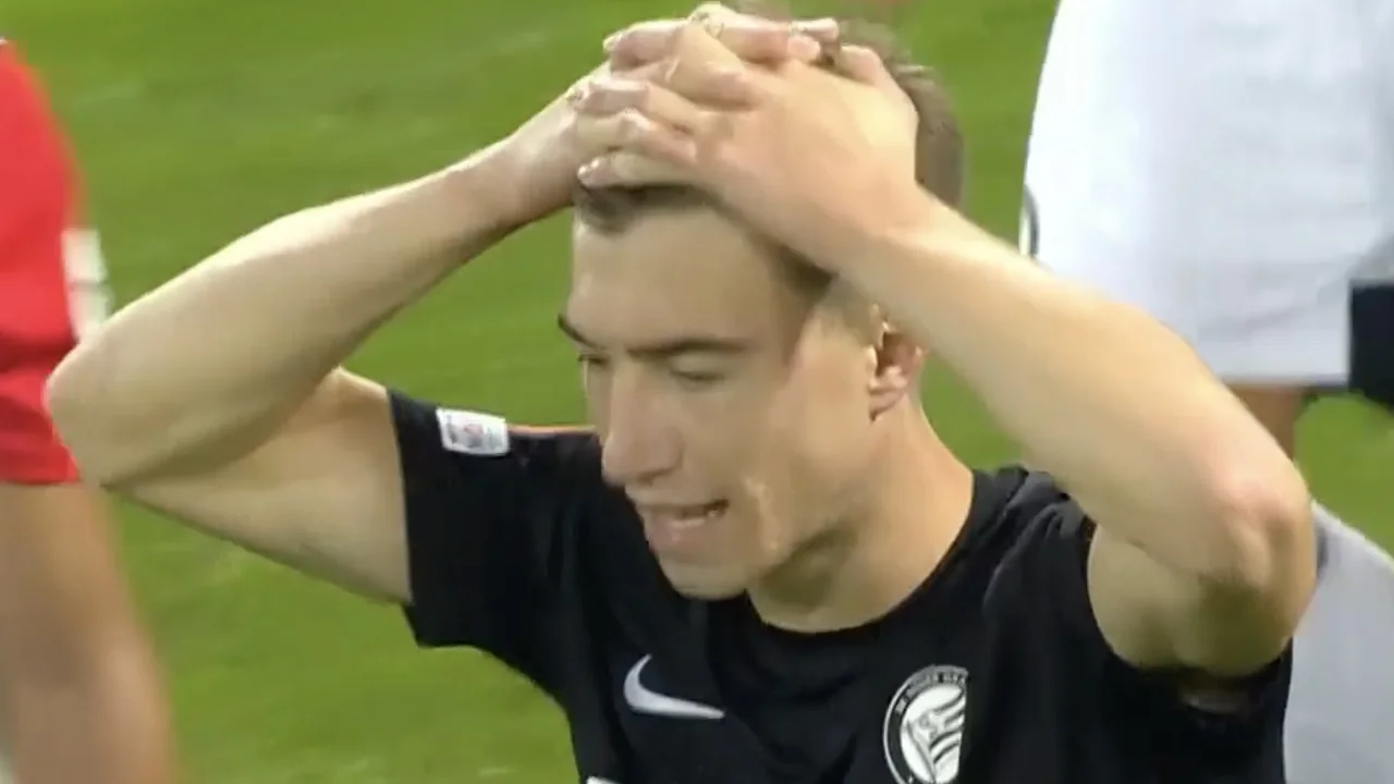 KANS: Affengruber krijgt vrije kopkans, maar knikt naast