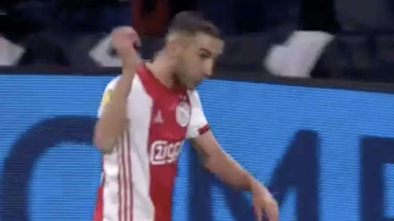 Ziyech wordt gewisseld en begrijpt daar helemaal niets van