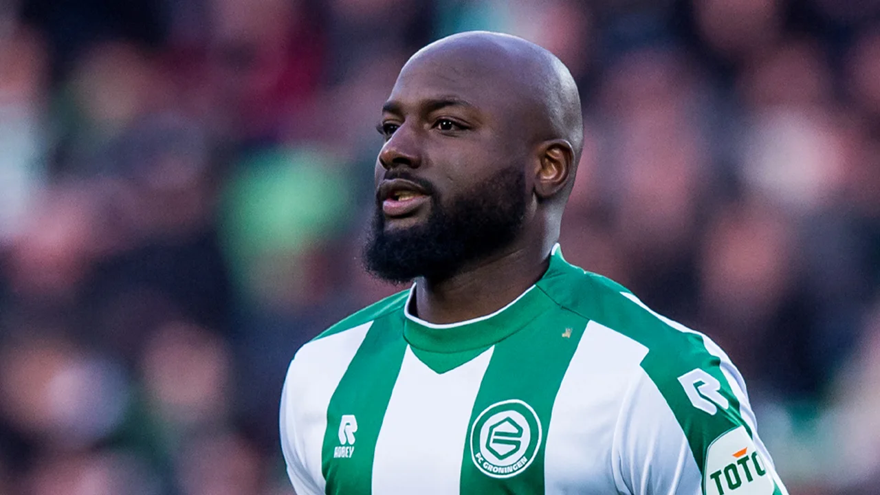 Jetro Willems rondt transfer af en blijft actief in Eredivisie