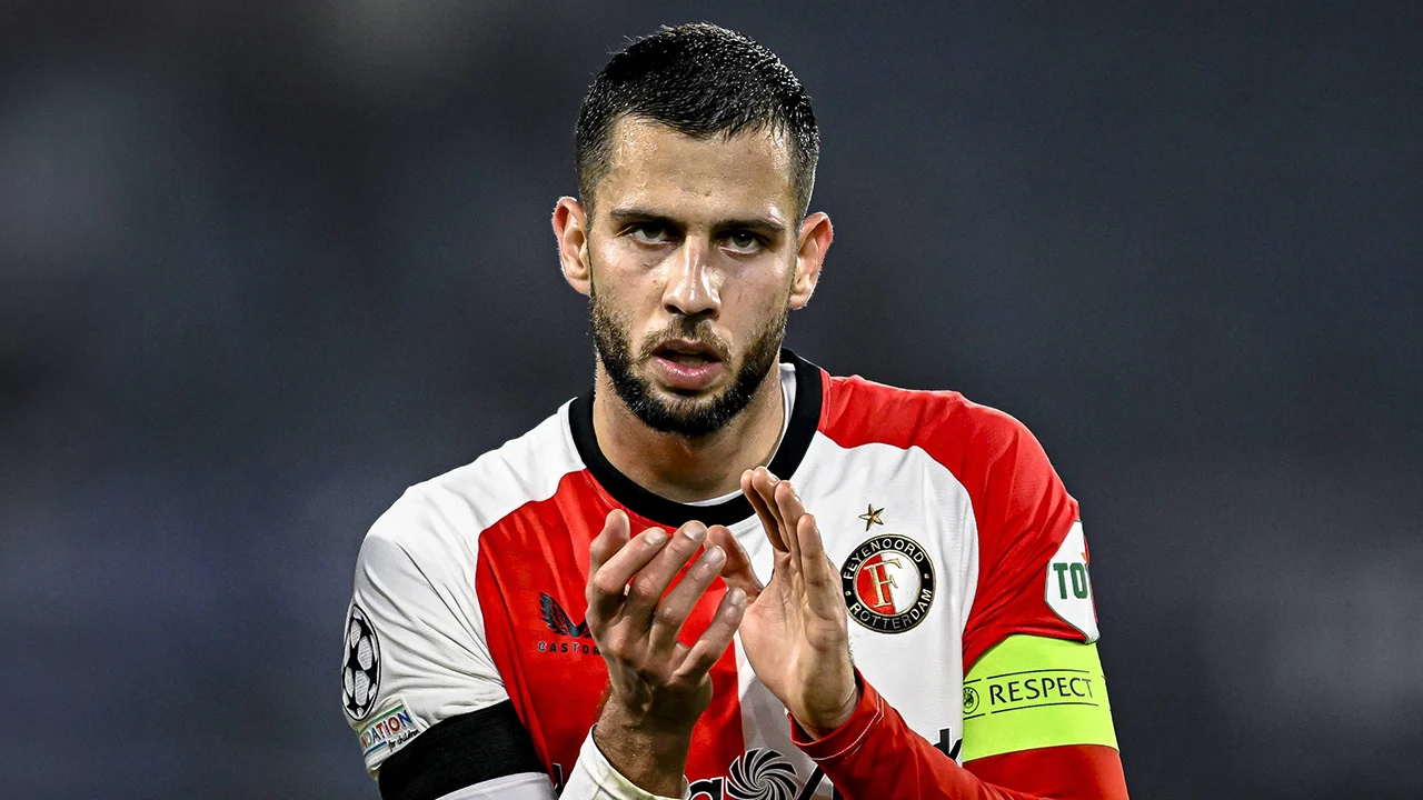 Juventus bevestigt interesse in Feyenoord-verdediger Hancko