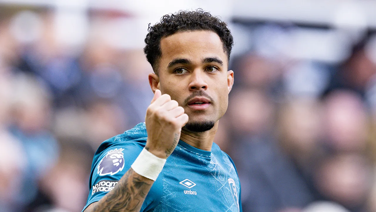 Justin Kluivert speler van de maand januari in Premier League