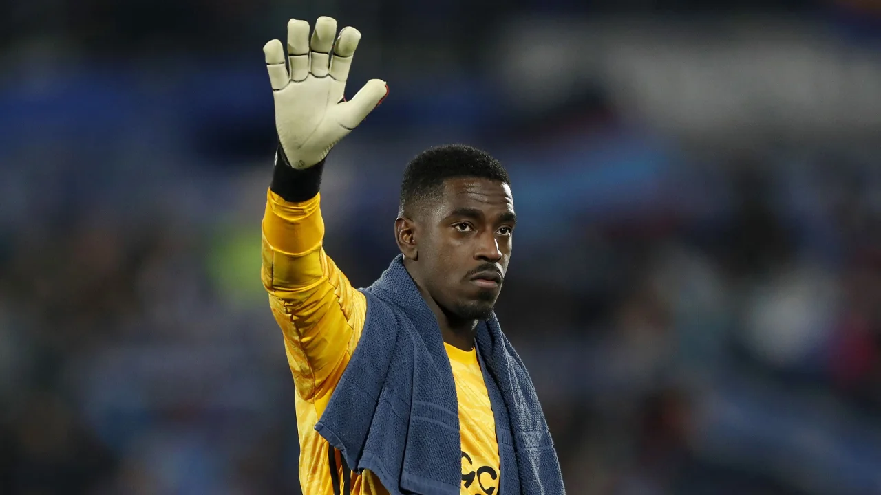 Ajax neemt afscheid van doelman Varela