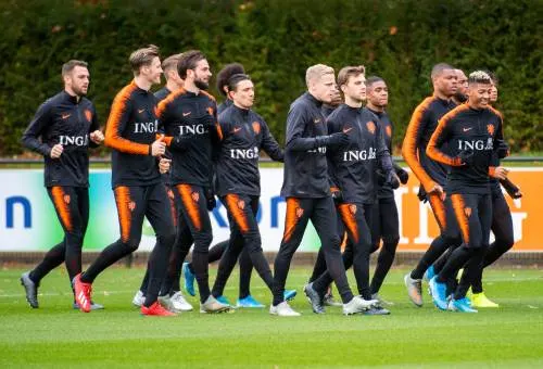 Oranje wil voor tiende keer naar EK