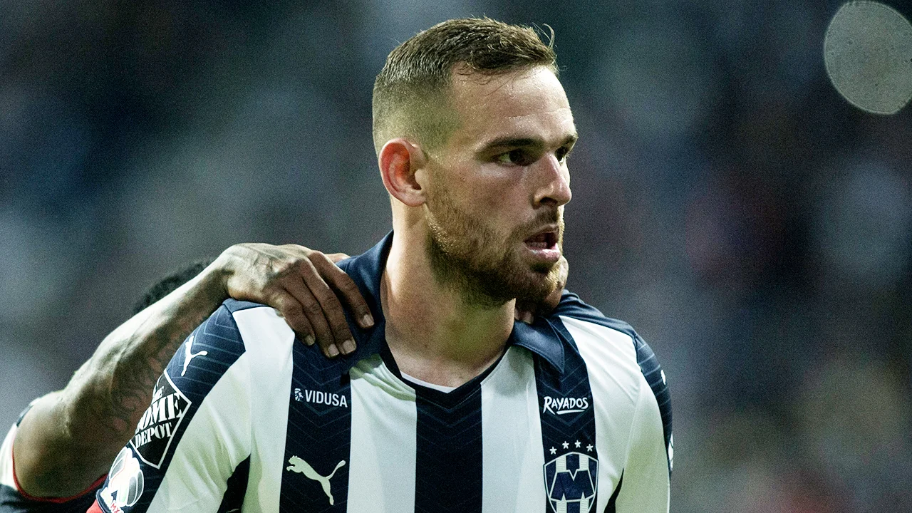 Aanvaller Vincent Janssen in Mexico weer coronavrij