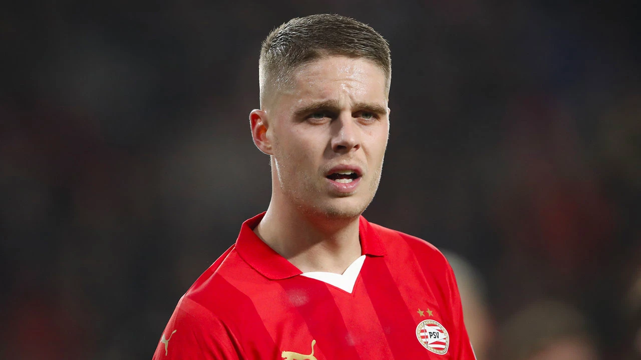 Joey Veerman werkte voor doorbraak als bouwvakker: 'Hij is jankend naar huis gegaan'