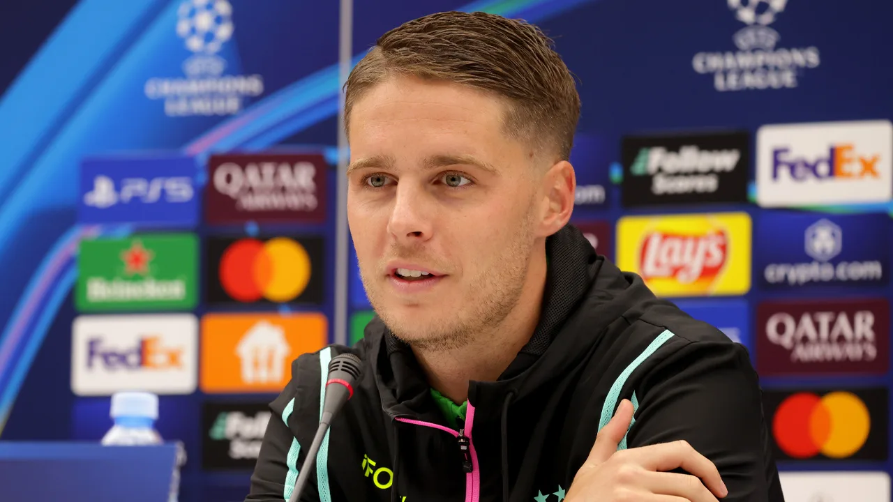 Joey Veerman reageert op supporter op Instagram: 'Ga jij even ergens anders zeiken'