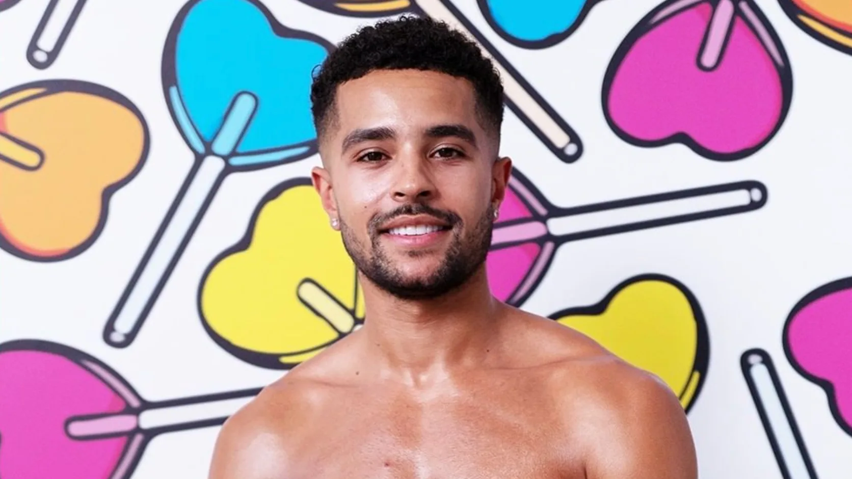 Voetballer laat club in de steek voor deelname aan Love Island