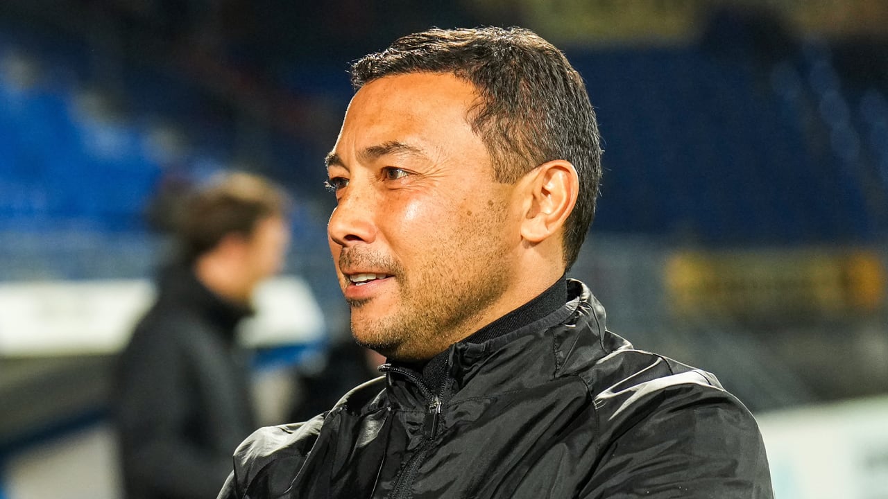 Officieel: Ajax voegt Denny Landzaat per direct toe aan technische staf