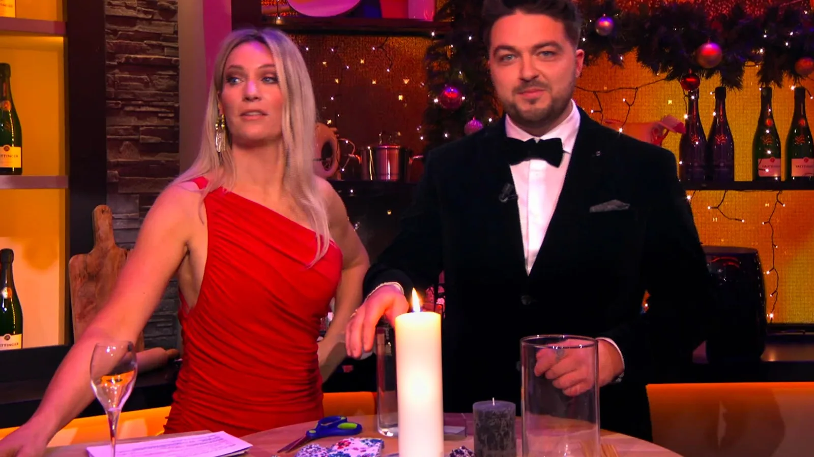 Hélène krijgt handige kaarsen-tips van lifehacker Tomas Breemen 