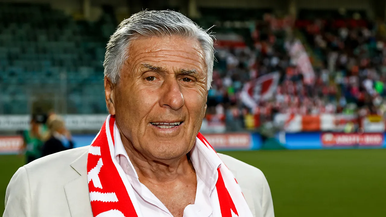 Swart heeft oplossing: 'Ajax kampioen, had de rest maar beter moeten presteren'