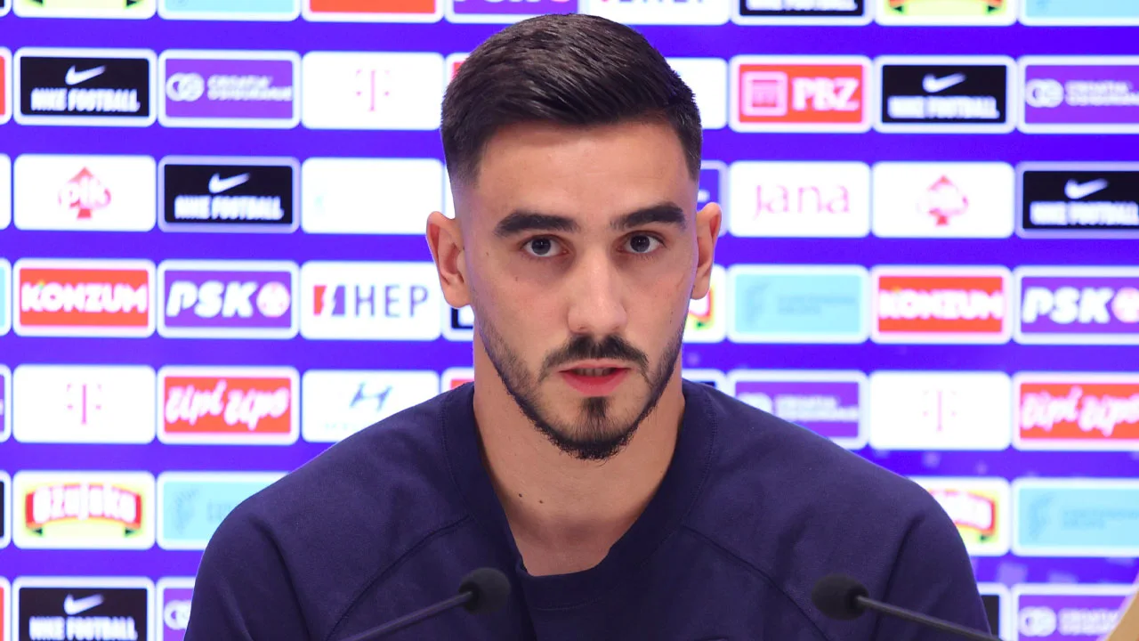 ‘Ajax is rond met Josip Šutalo voor 22 miljoen euro’