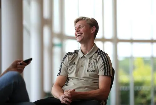 Frenkie de Jong voor het eerst bij Oranje