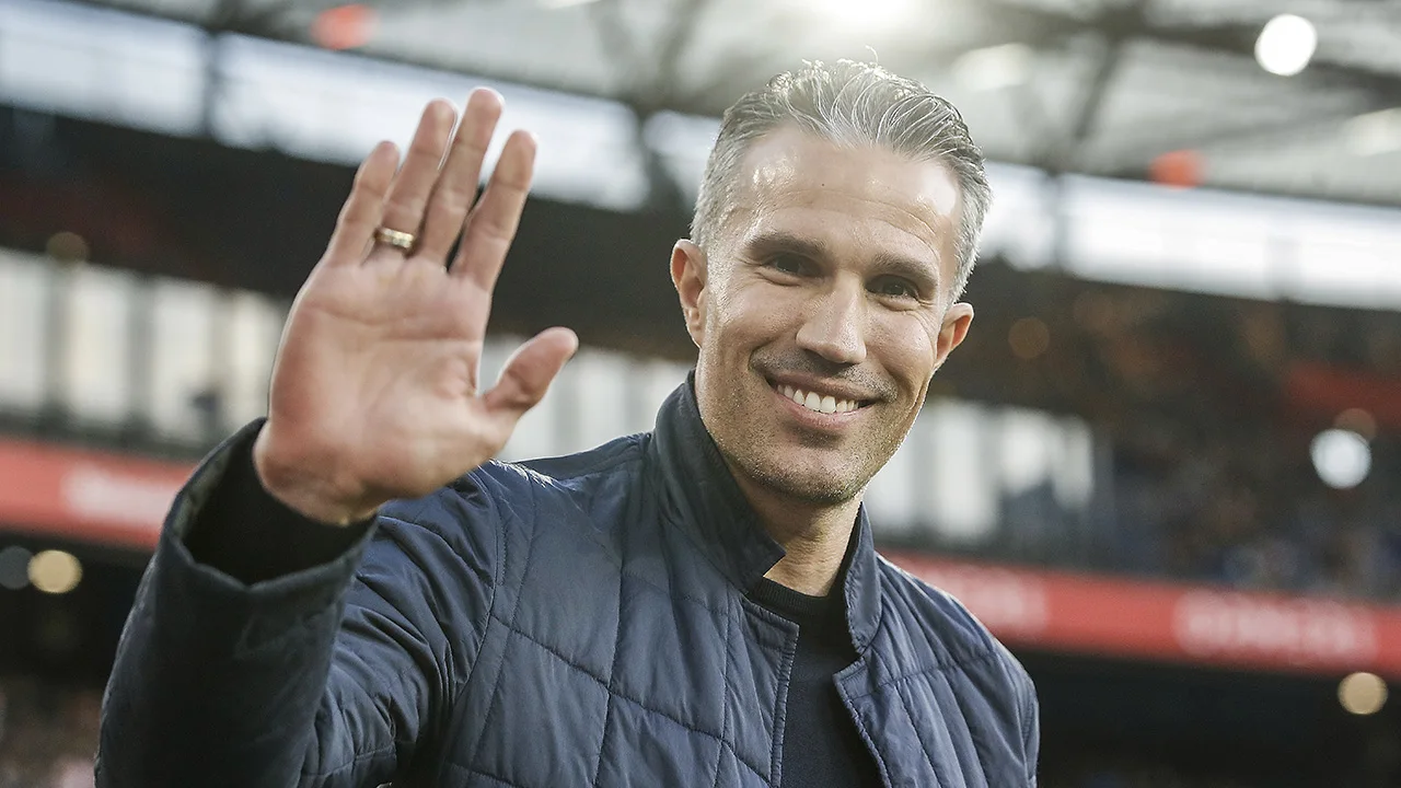 Van Persie: 'Bij een grote club als Feyenoord moet de doelstelling altijd zijn kampioen worden'