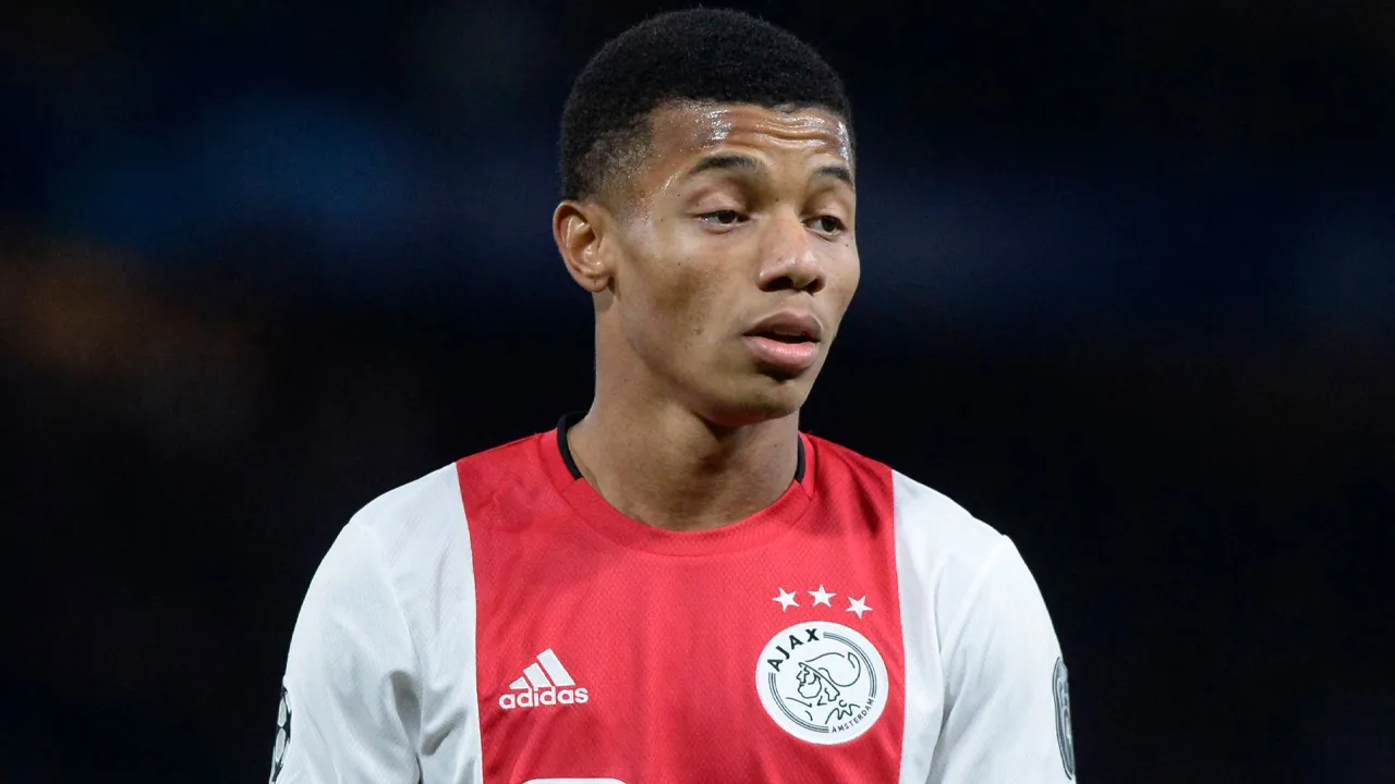 Ajax nog zonder Neres tegen Feyenoord