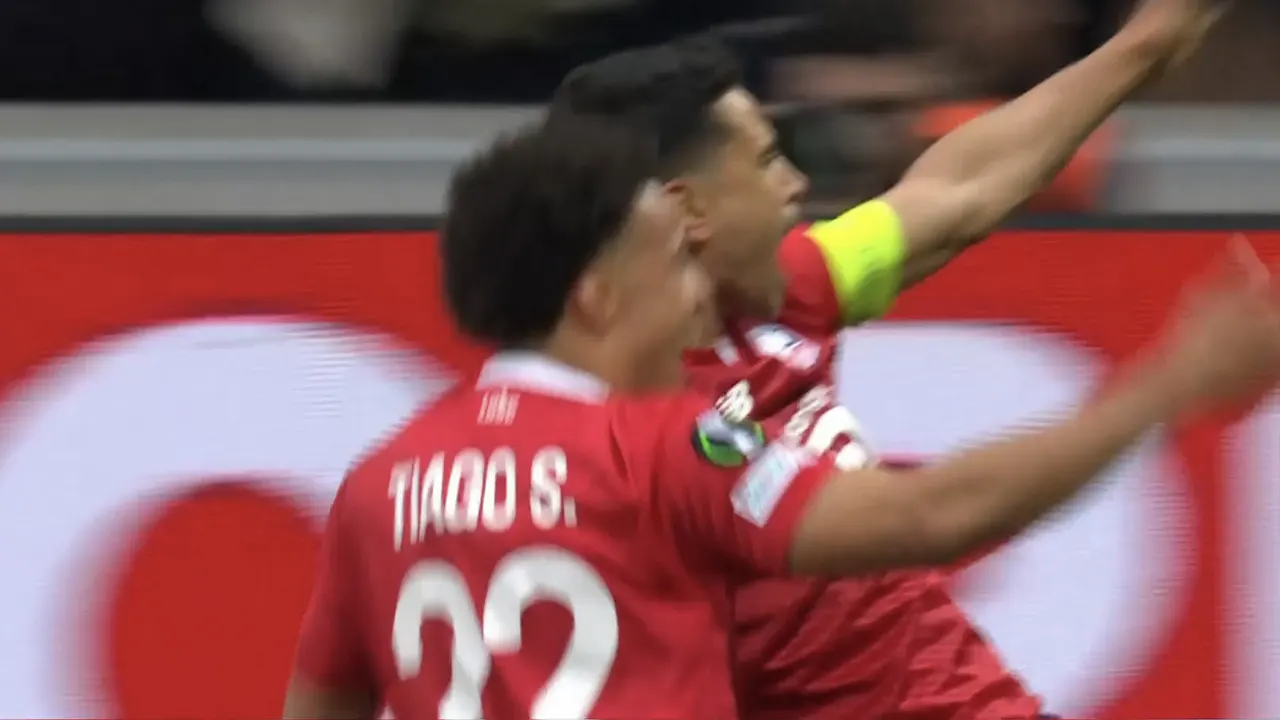 VIDEOGOAL: Lille - Aston Villa 2-0 (André)