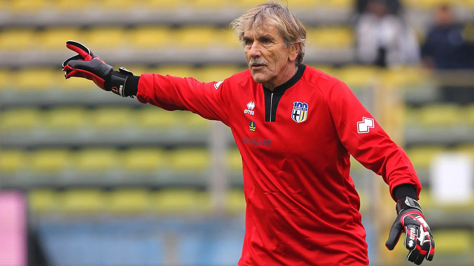 Bijzonder verhaal! 82-jarige keeper staat voor rentree in het Italiaanse voetbal