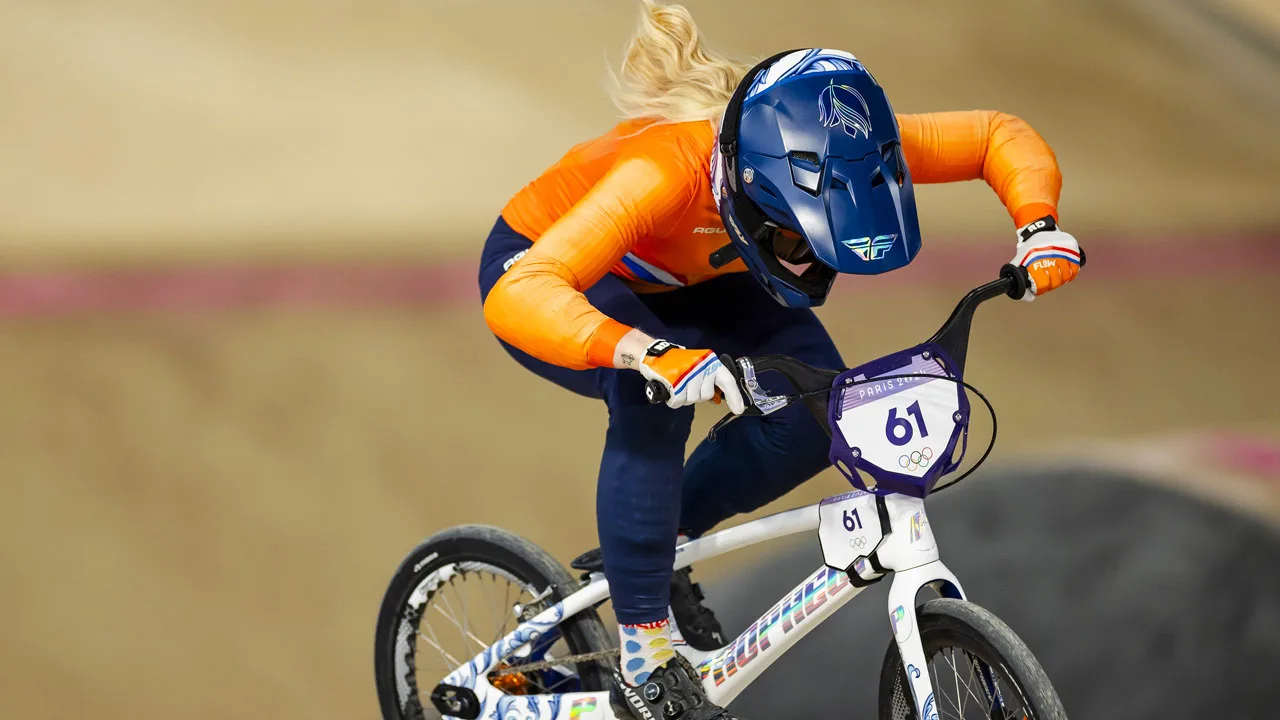 BMX'ster Manon Veenstra debuteert op Spelen met zilveren medaille