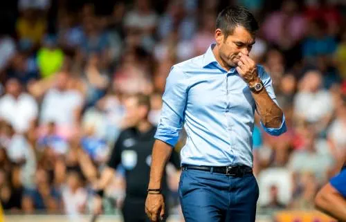 Vitesse en Feyenoord in achtervolging