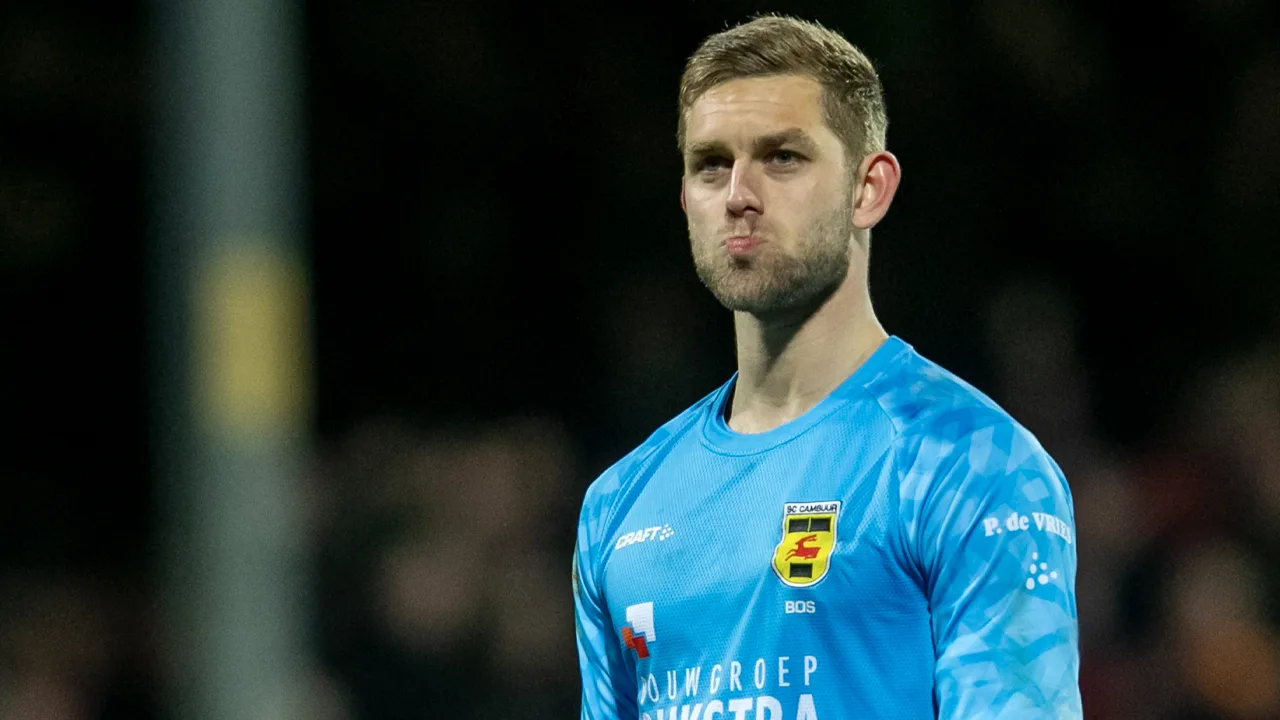 Cambuur-doelman Bos (25) stopt per direct vanwege hartproblemen
