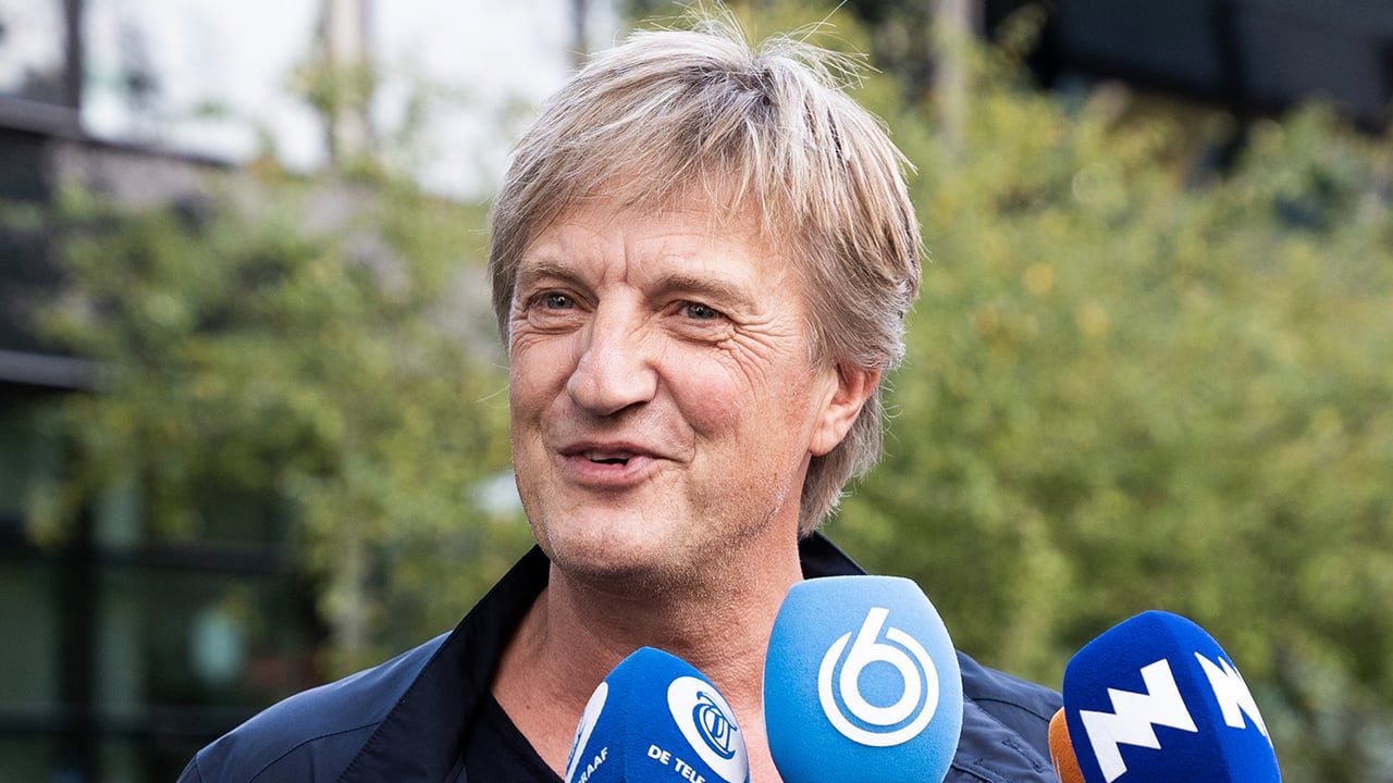 'Zeven Engelse internationals sloopten toen nog even een vliegtuig'