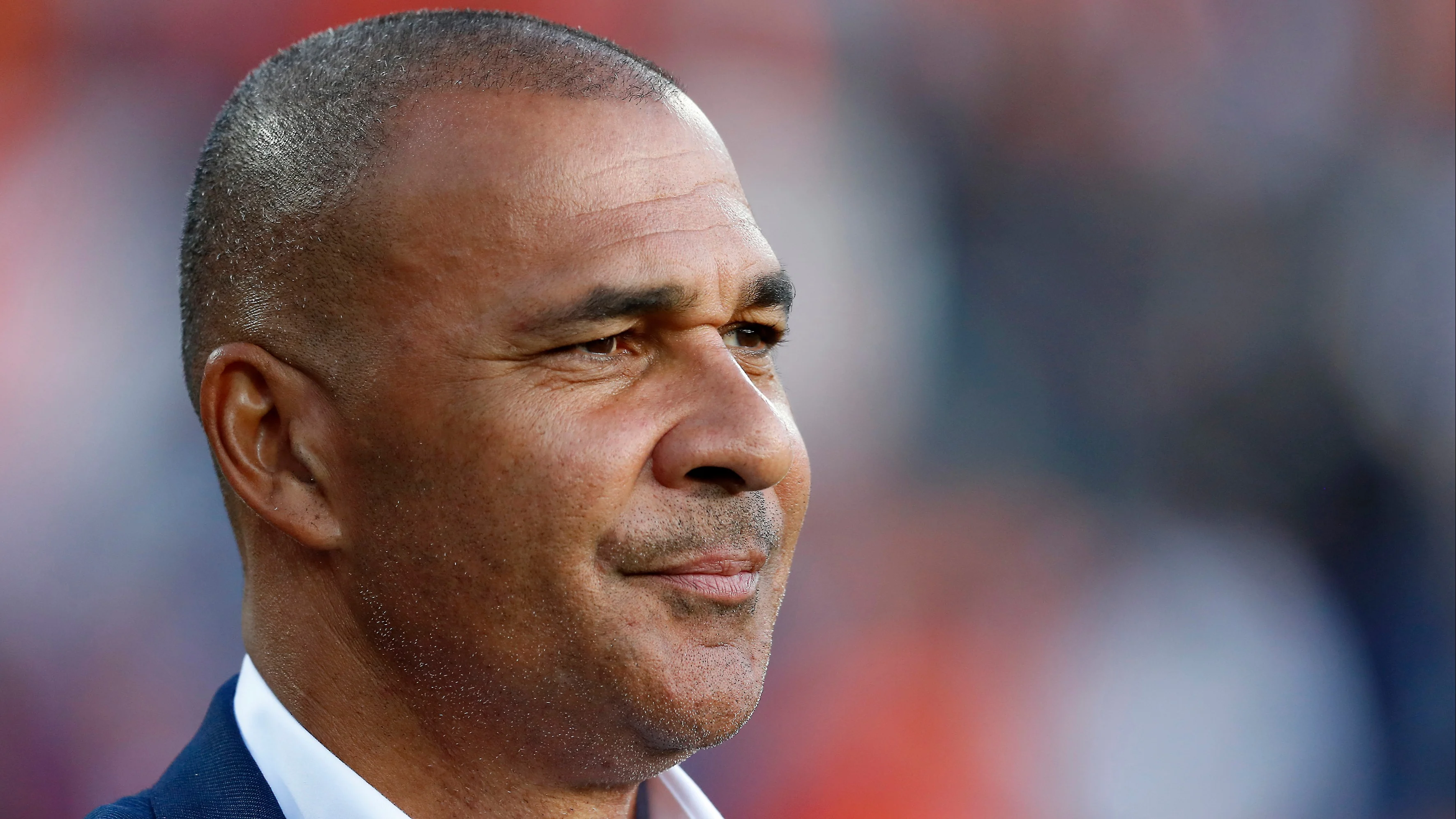 Gullit ziet lastige situatie bij Barcelona: 'Heb beetje medelijden met Ronald' 