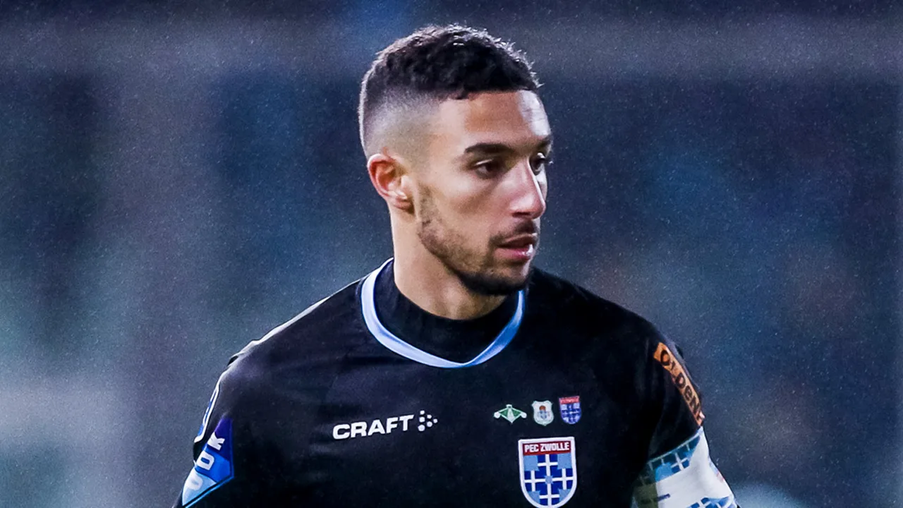 Ajax en Feyenoord vissen achter het net, Namli vertrekt naar Rusland