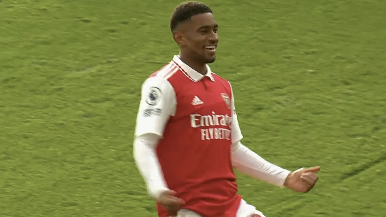 Videogoals: Oud-Feyenoorder Nelson scoort twee keer voor Arsenal