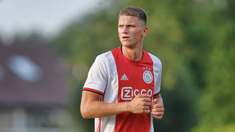 'Ajax bereikt akkoord met Lille over verdediger Botman'
