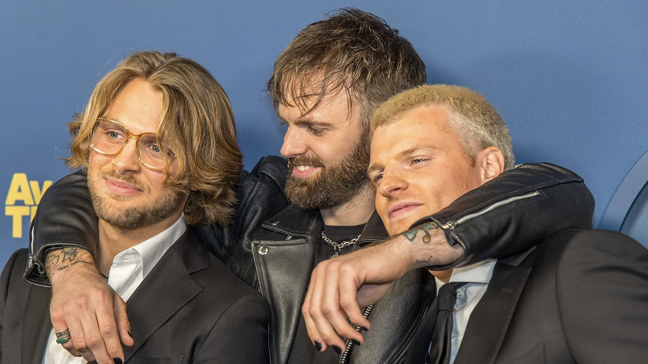 Heineken onderneemt juridische stappen tegen drankspel van broertjes Hofman