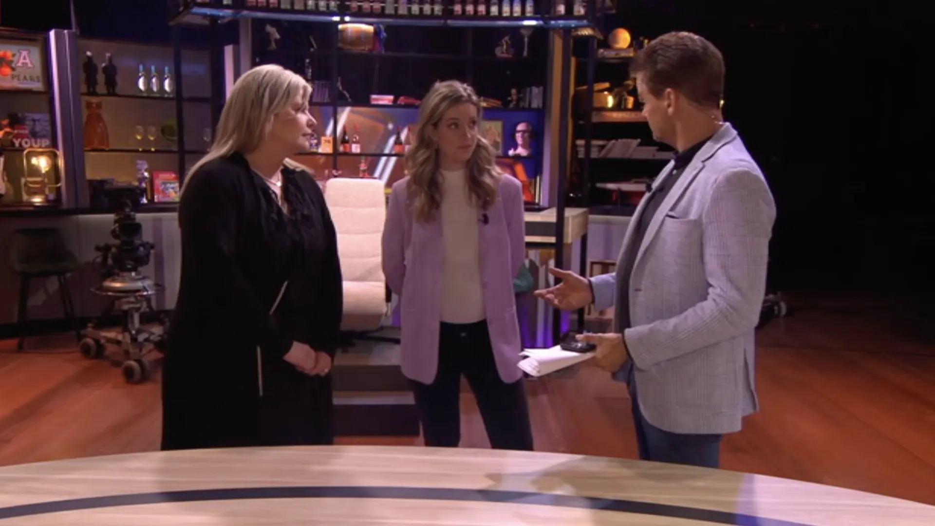 Wilfred wil het horen In De Wandelgangen: 'Een van de grootste talenten van Nederland toch, Tina?!'