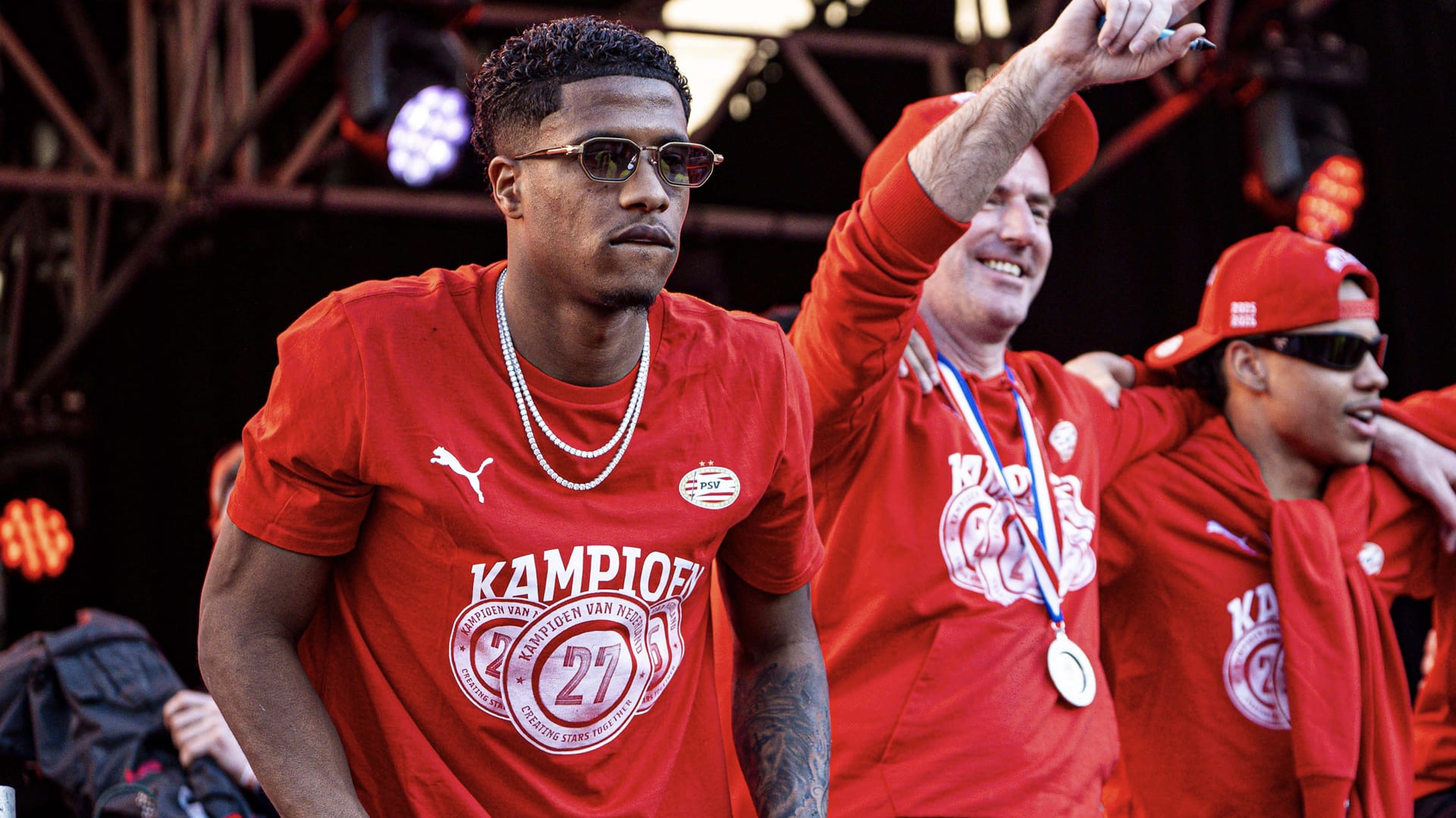 PSV maakt excuses voor optreden van Ryan Flamingo tijdens huldiging