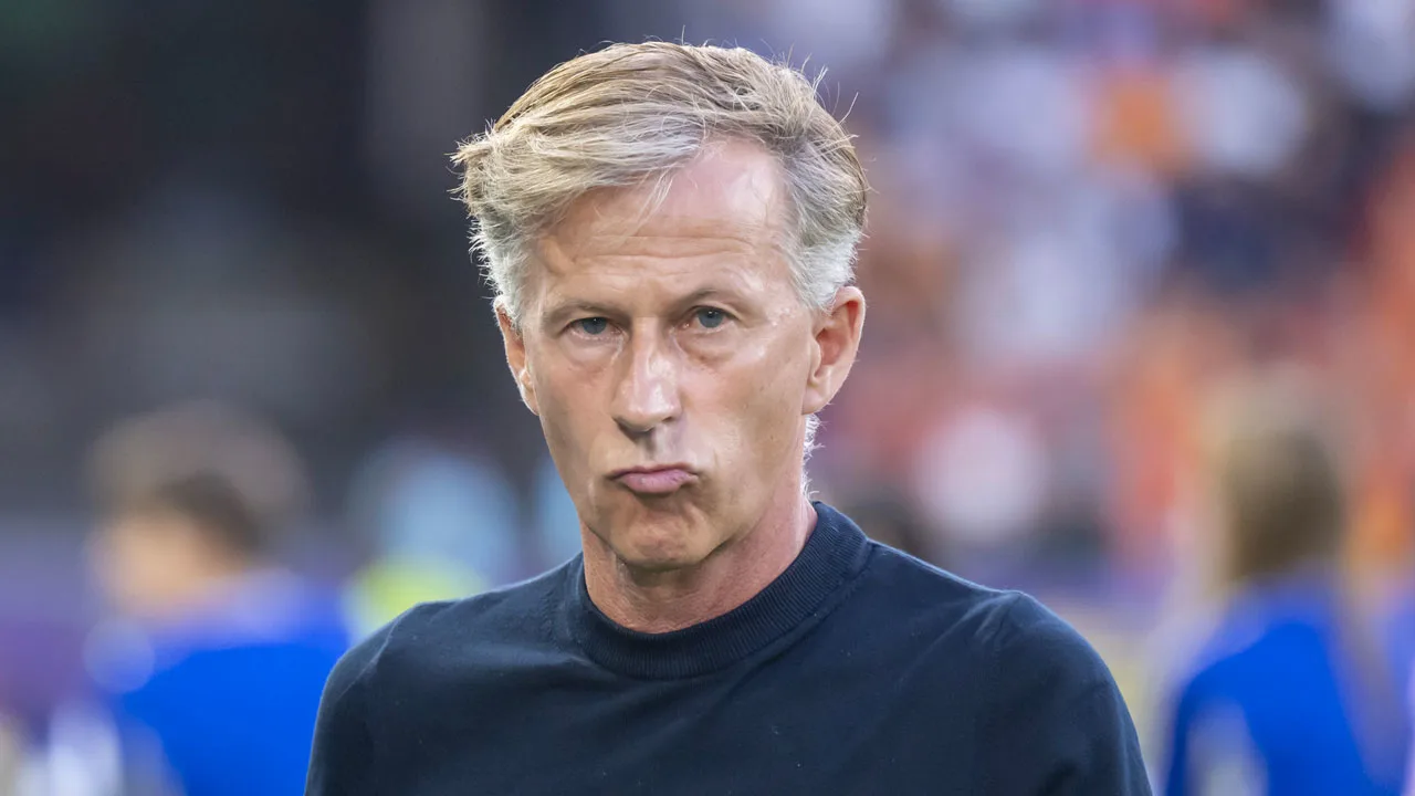 KNVB onthult reden vertrek Andries Jonker bij Oranje Leeuwinnen: 'Energie sloop uit het elftal'