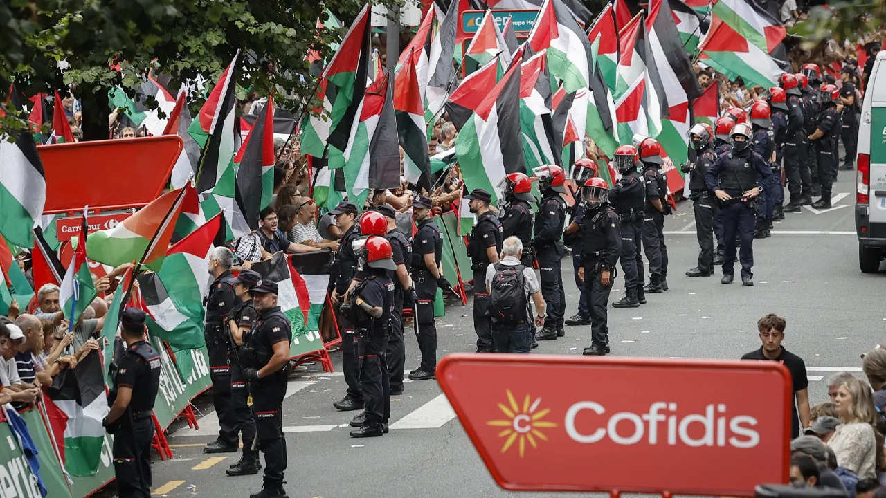 Geen winnaar in elfde etappe Vuelta door pro-Palestijns protest