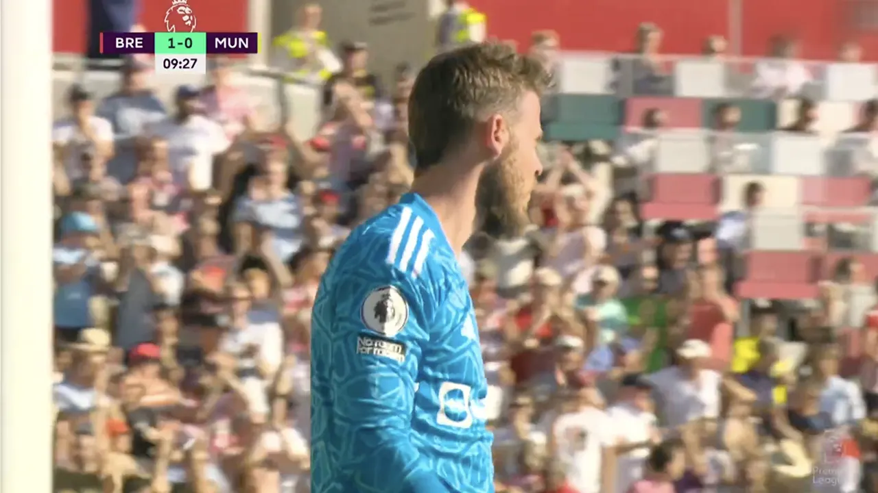 Videogoal: Manchester United-doelman De Gea begaat pijnlijke blunder