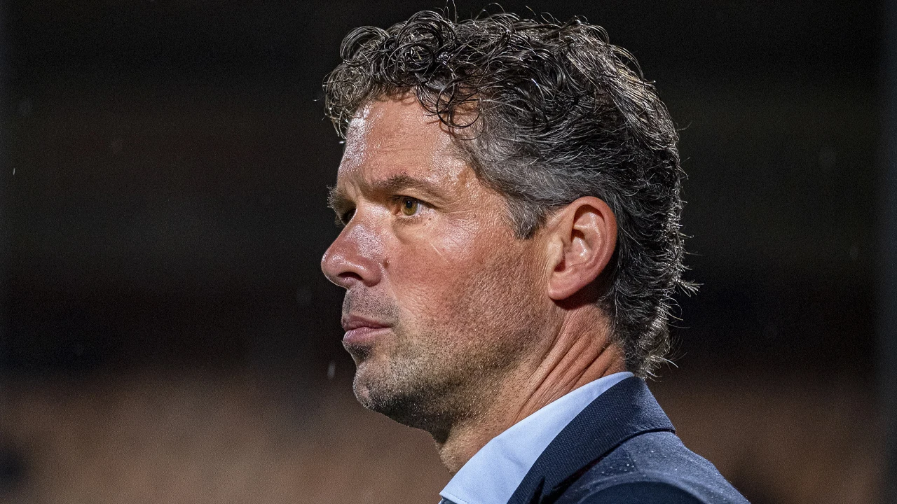 Jean-Paul de Jong nieuwe trainer van Ajax O18